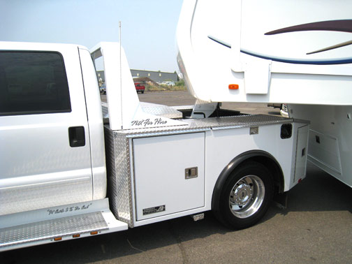 RV toters, tow bodies, and RV haulers by Highway Products